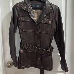 Kenneth Cole reaction, extra small, 100% leather.Brown